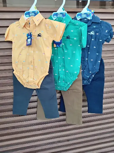 [55-00676] Bebe Crece Conjunto Meses Niño
